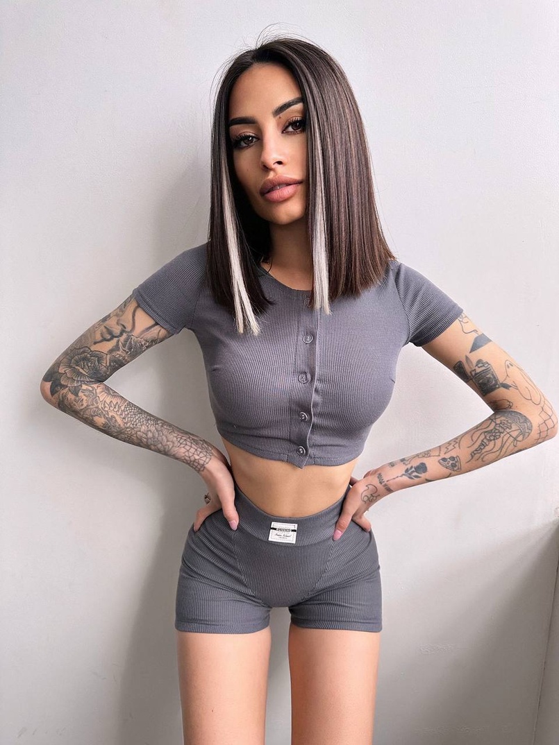 Комплект: топ на ґудзиках + велосипедки Комплект: топ на ґудзиках + велосипедки | PUSHKA SHOP