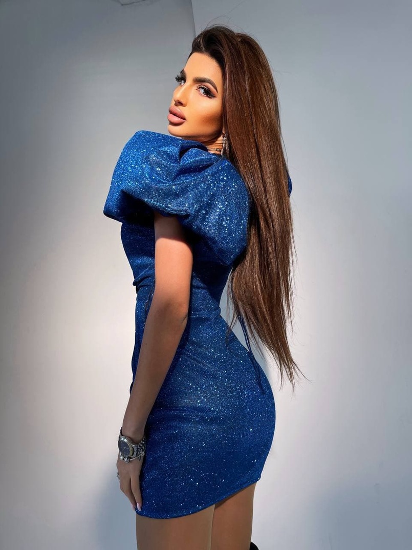 Блестящее платье с объемными рукавами Блестящее платье с объемными рукавами | PUSHKA SHOP