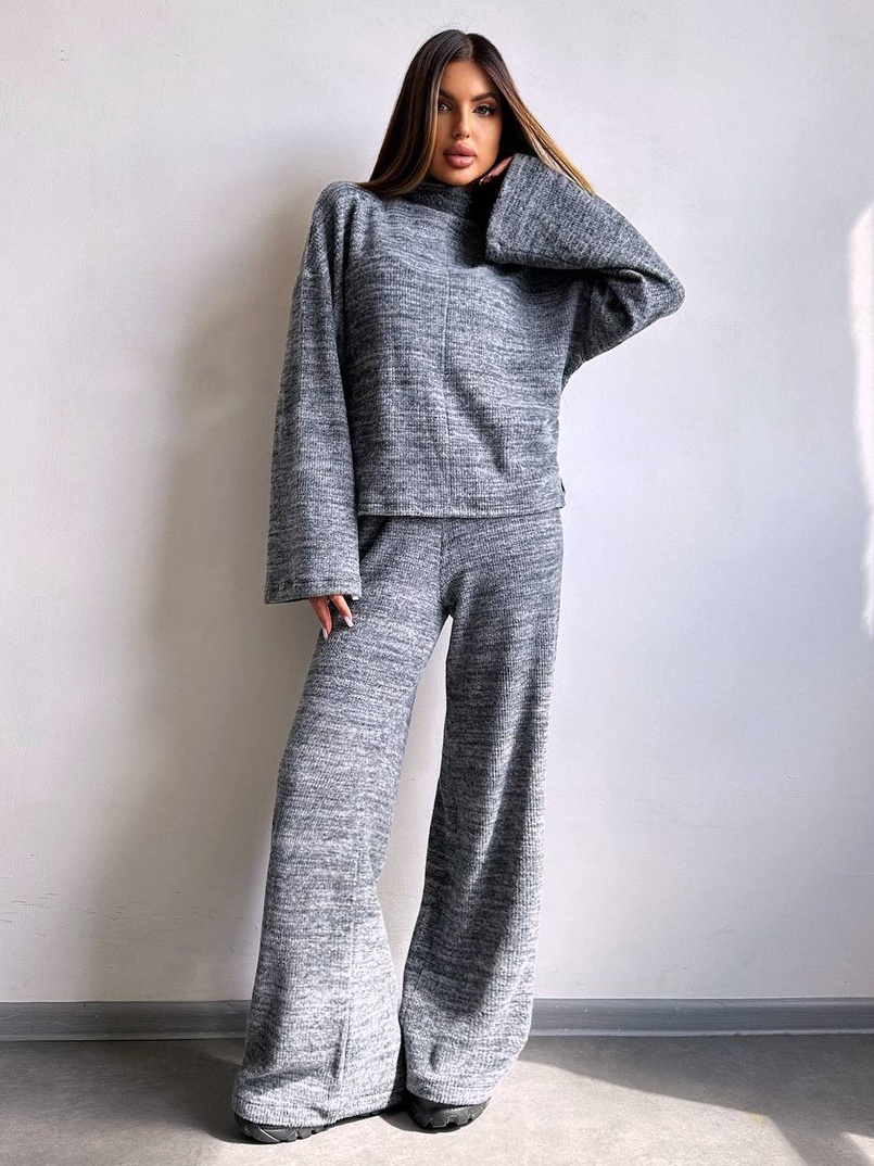 Трикотажний базовий комплект: світшот + штани  | PUSHKA SHOP