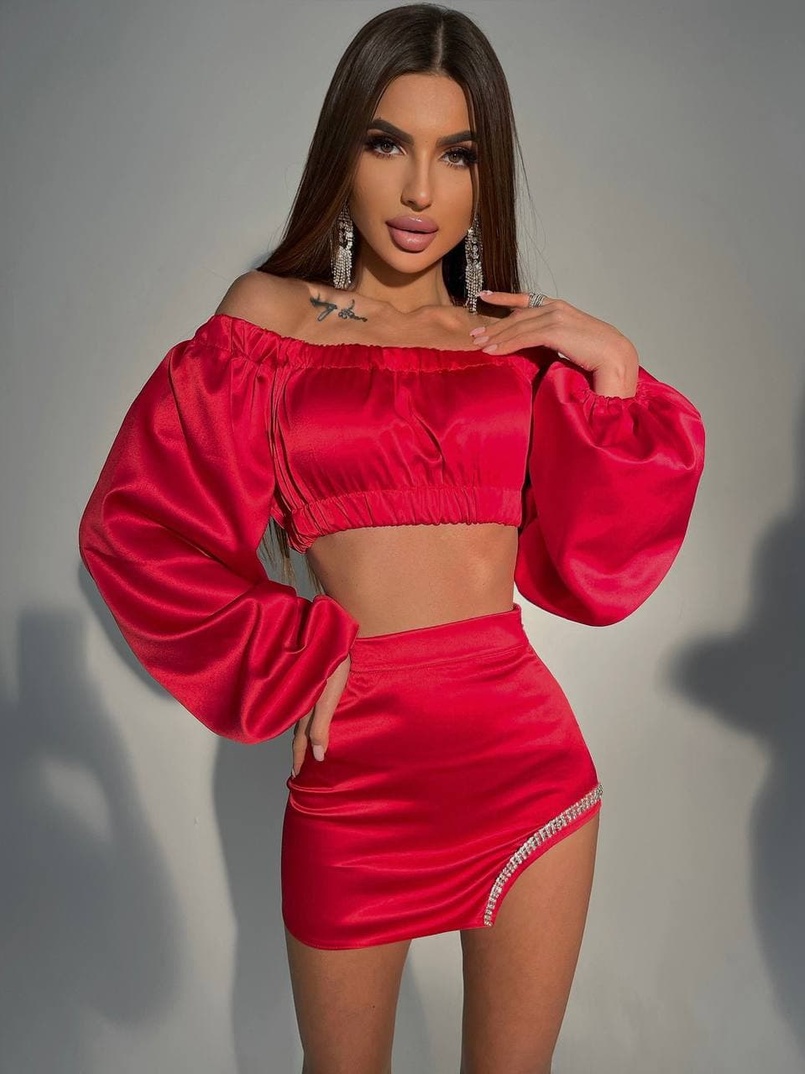 Атласный комплект, декорированный стразами | PUSHKA SHOP