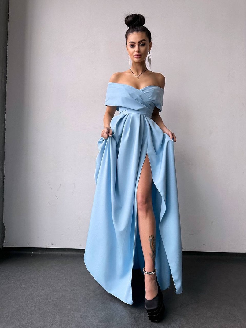 Сукня максі  з відкритими плечима та розрізом на спідниці | PUSHKA SHOP