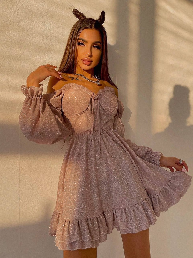 Блискуча сукня з оборками та чашками з ефектом push up | PUSHKA SHOP