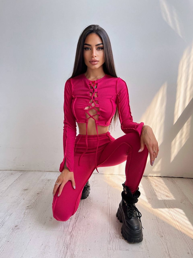 Комплект: топ зі шнурівкою на грудях + легінси | PUSHKA SHOP