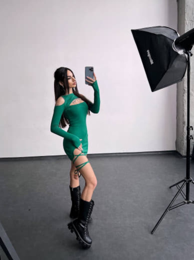 Трикотажне плаття по фігурі зі шнурівкою на ніжці | PUSHKA SHOP