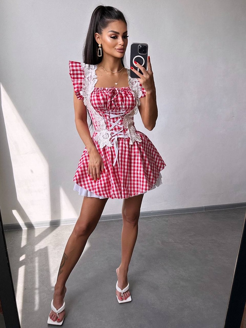 Сукня в клітинку декорована мереживом  | PUSHKA SHOP