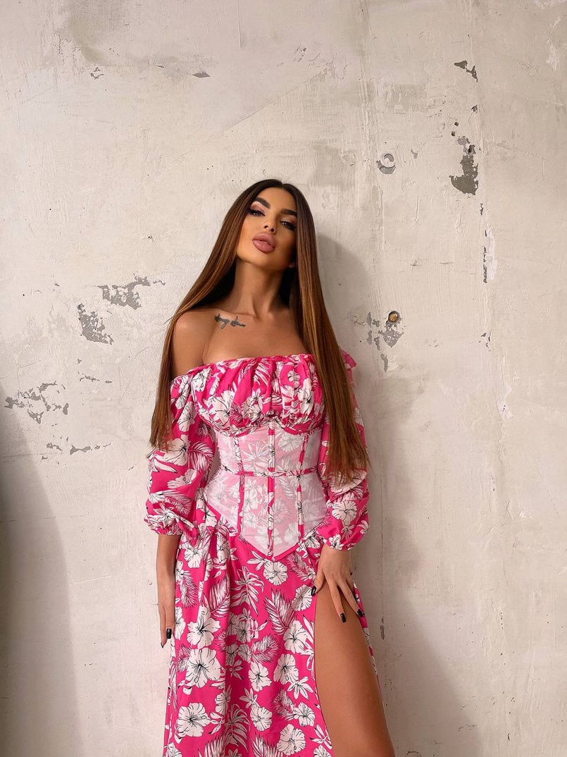 Сукня міді з розрізом в квітковий принт + прозорий корсет Сукня міді з розрізом в квітковий принт + прозорий корсет | PUSHKA SHOP