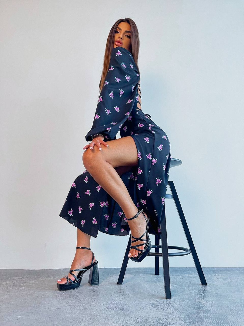 Сукня -міді зі шнурівкою на спинці та розрізом на ніжці | PUSHKA SHOP