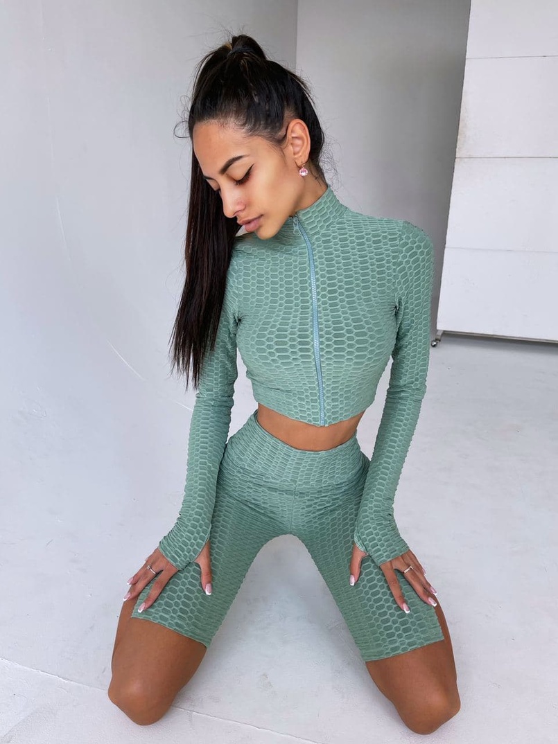 Комплект: топ на молнии + велосипедки Комплект: топ на молнии + велосипедки | PUSHKA SHOP