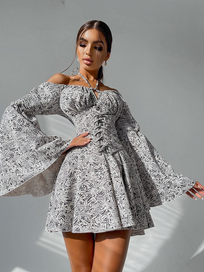 Комплект: платье с расклешенными рукавами + корсет Комплект: платье с расклешенными рукавами + корсет | PUSHKA SHOP