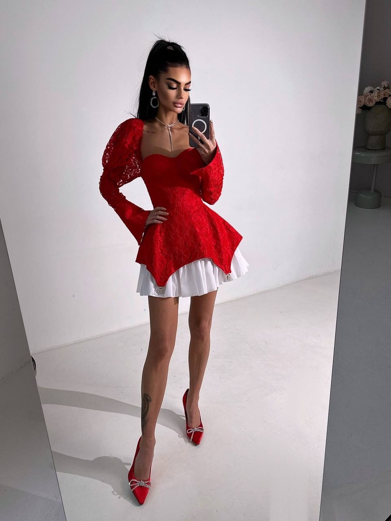 Мереживна сукня з чашечками Мереживна сукня з чашечками | PUSHKA SHOP