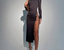 Сукня міді з підплічниками та шнурівкою Розмір вирізу можна регулювати шнурівкою Сукня міді з підплічниками та шнурівкою Розмір вирізу можна регулювати шнурівкою | PUSHKA SHOP