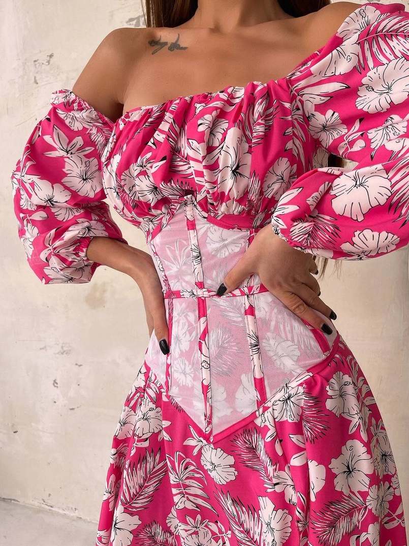 Сукня міді з розрізом в квітковий принт + прозорий корсет Сукня міді з розрізом в квітковий принт + прозорий корсет | PUSHKA SHOP