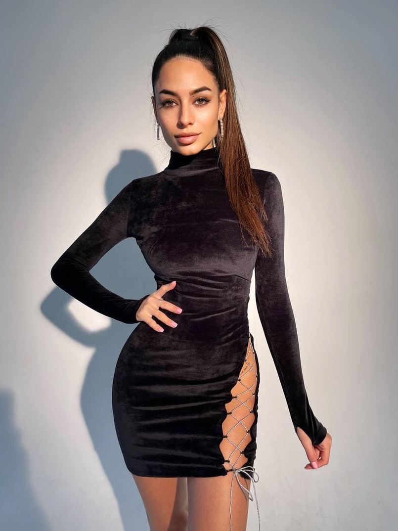 Бархатное платье-гольф со шнуровкой  | PUSHKA SHOP