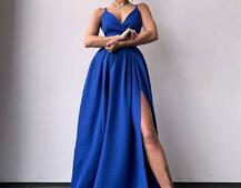 Сукня максі на тонких бретелях з розрізом на спідниці  Сукня максі на тонких бретелях з розрізом на спідниці  | PUSHKA SHOP