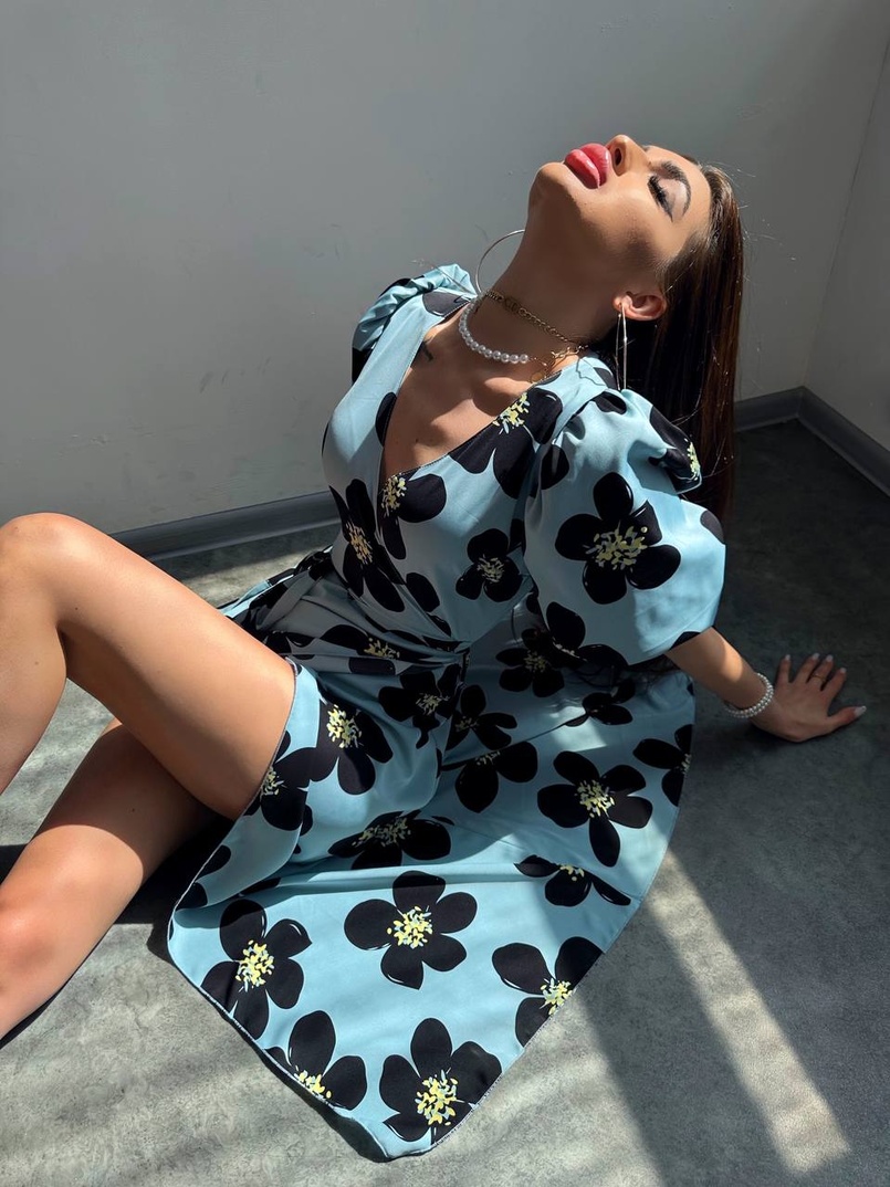 Сукня міді  із запахом та об'ємними рукавами | PUSHKA SHOP