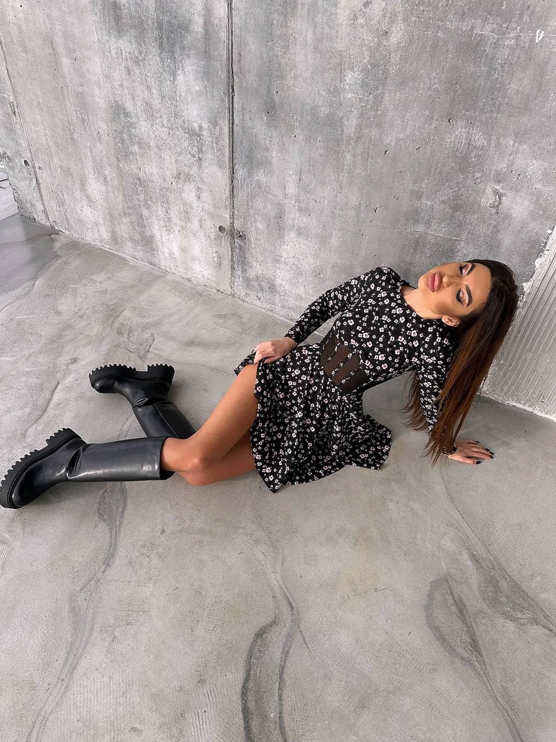 Приталена сукня з корсетною вставкою та спідницею-сонцем Приталена сукня з корсетною вставкою та спідницею-сонцем | PUSHKA SHOP