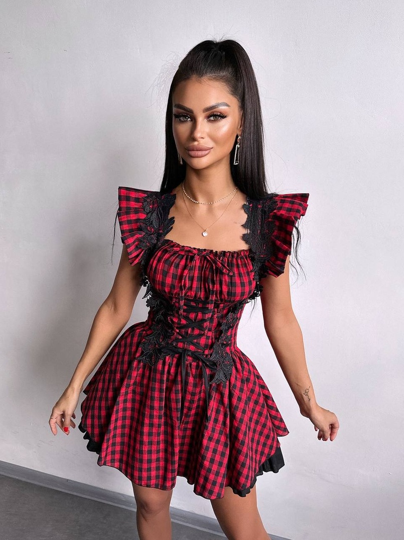 Сукня в клітинку декорована мереживом  | PUSHKA SHOP