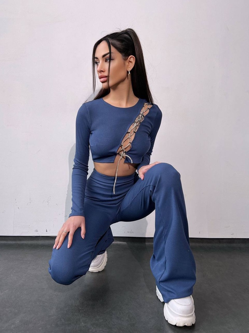 Комплект : штани кльош і топ декорований шнурком зі стразами  | PUSHKA SHOP