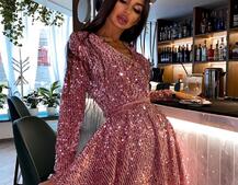 Платье с пайетками и запахом на груди Платье с пайетками и запахом на груди | PUSHKA SHOP