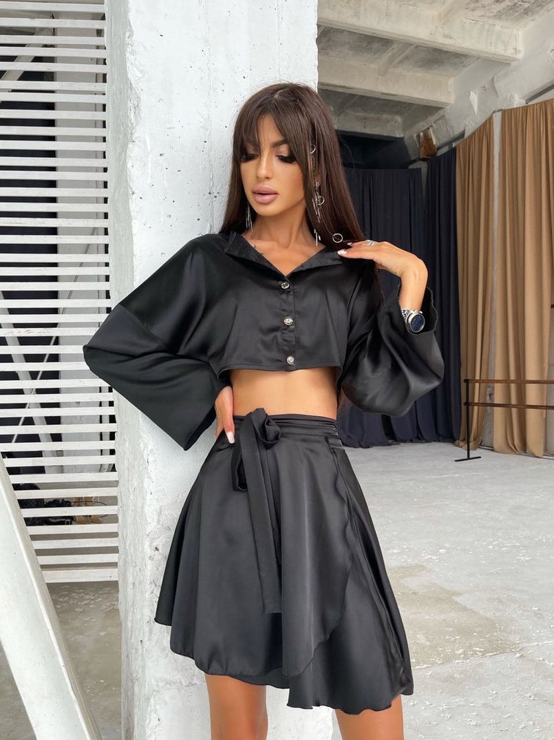 Шелковый комплект: укорочённая рубашка + юбка с запахом Шелковый комплект: укорочённая рубашка + юбка с запахом | PUSHKA SHOP