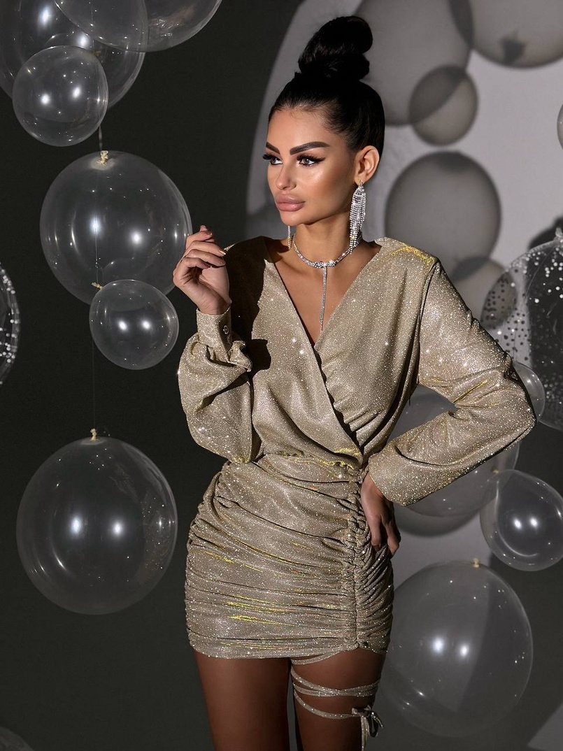 Сяюча сукня міні із завʼязкою на ніжці Сяюча сукня міні із завʼязкою на ніжці | PUSHKA SHOP