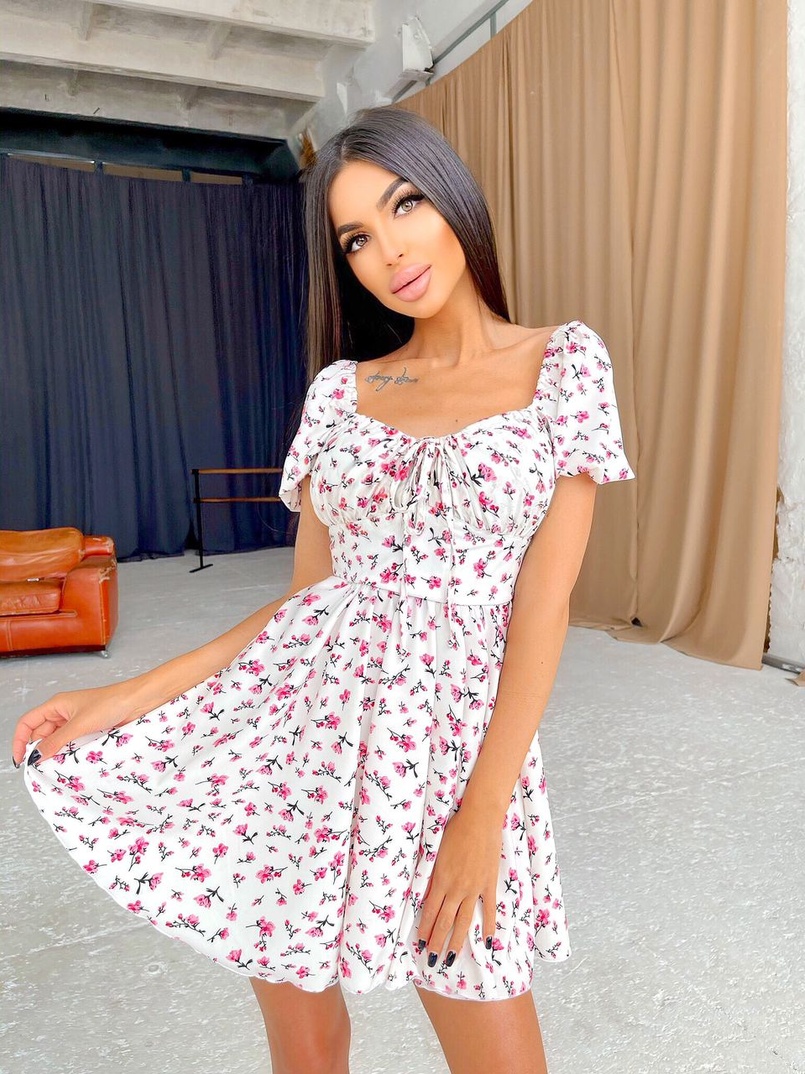 Летнее цветочное платье с завязками на груди Летнее цветочное платье с завязками на груди | PUSHKA SHOP