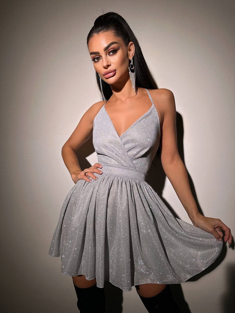 Блискуча сукня з пишною спідницею та шнурівкою на спинці | PUSHKA SHOP