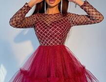 Платье с блестящим верхом и пышной фатиновой юбкой Платье с блестящим верхом и пышной фатиновой юбкой | PUSHKA SHOP