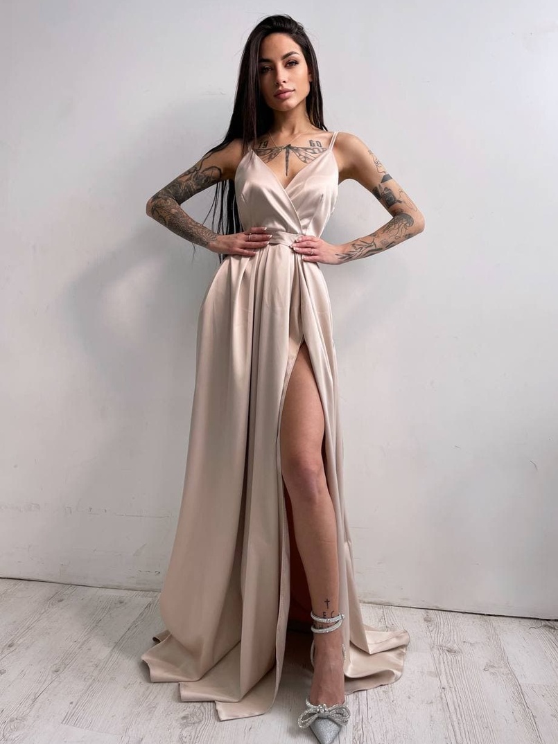 Платье макси с разрезом на юбке и запахом на груди   | PUSHKA SHOP