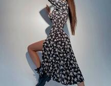 Цветочное платье миди с разрезом + прозрачный бельевой корсет Цветочное платье миди с разрезом + прозрачный бельевой корсет | PUSHKA SHOP