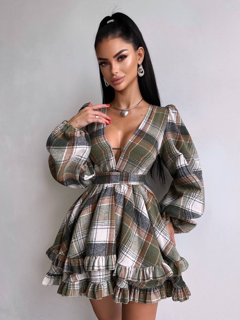 Сукня з подвійною спідницею та обʼємними рукавами у клітинку Сукня з подвійною спідницею та обʼємними рукавами у клітинку | PUSHKA SHOP