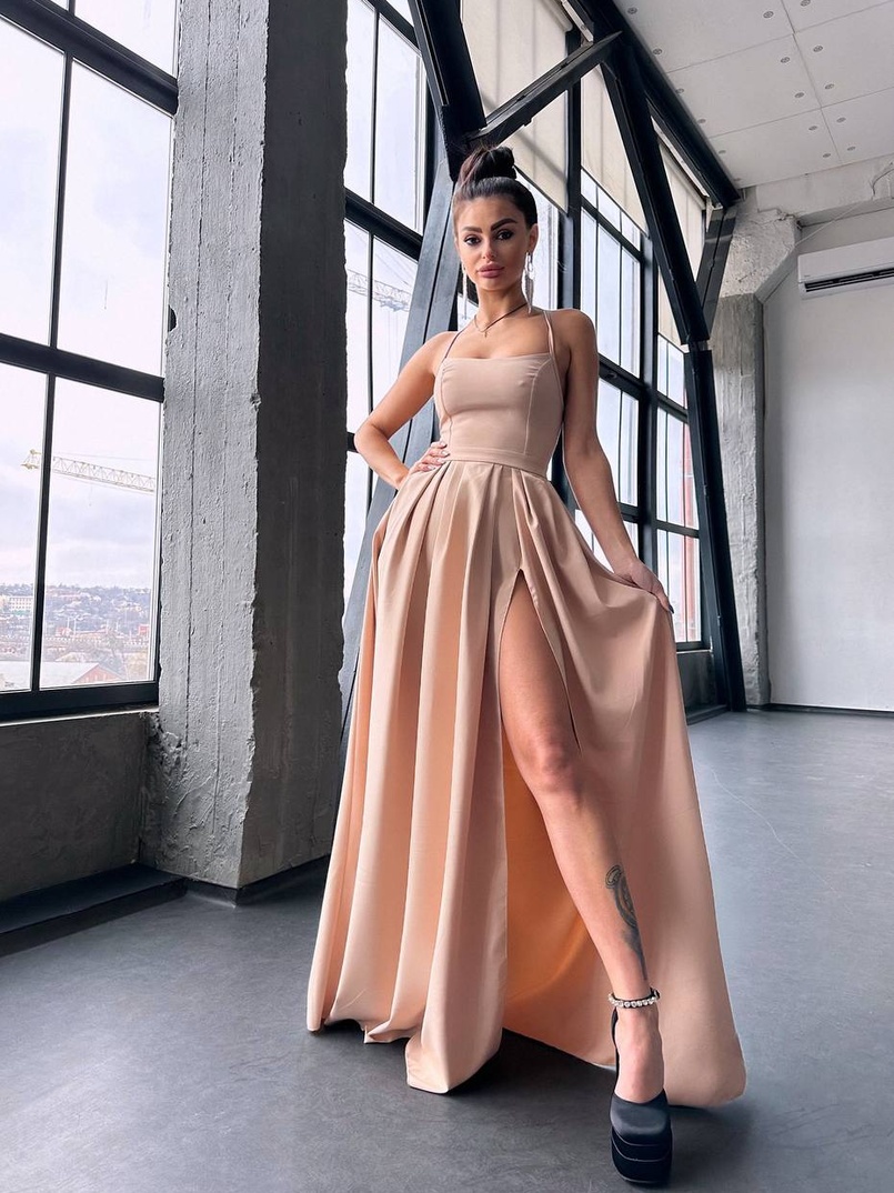 Сукня максі  зі шнурівкою на спинці | PUSHKA SHOP