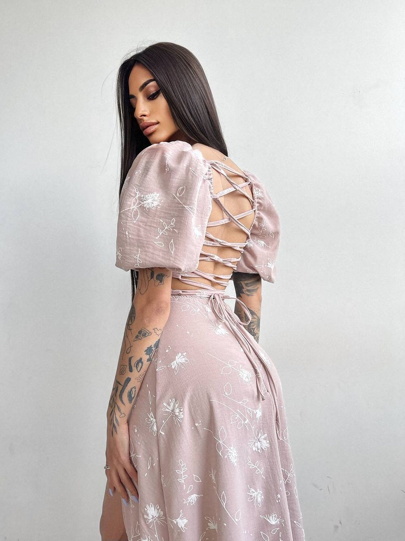 Платье миди со шнуровкой на спинке Платье миди со шнуровкой на спинке | PUSHKA SHOP