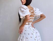 Сукня -міді зі шнурівкою на спинці та розрізом на ніжці з принтом Сукня -міді зі шнурівкою на спинці та розрізом на ніжці з принтом | PUSHKA SHOP