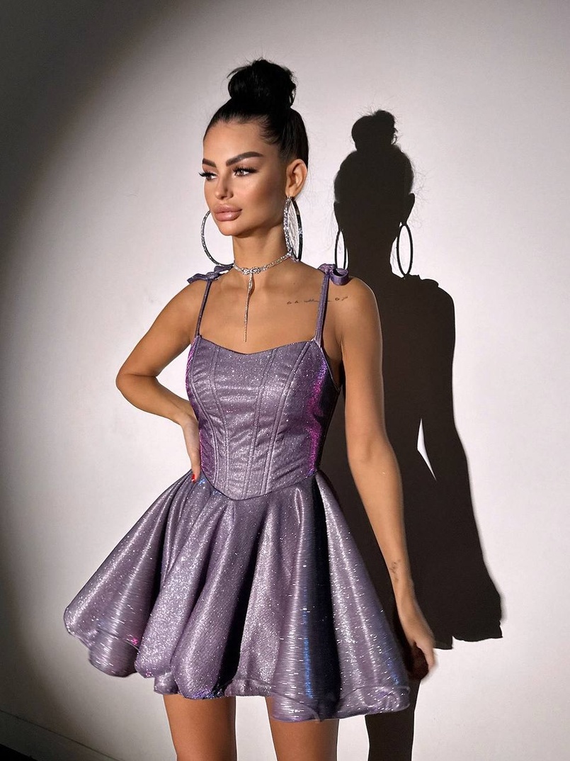 Блискуча корсетна сукня з пишною подвійною спідницею Блискуча корсетна сукня з пишною подвійною спідницею | PUSHKA SHOP