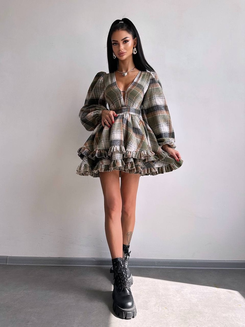 Сукня з подвійною спідницею та обʼємними рукавами у клітинку Сукня з подвійною спідницею та обʼємними рукавами у клітинку | PUSHKA SHOP