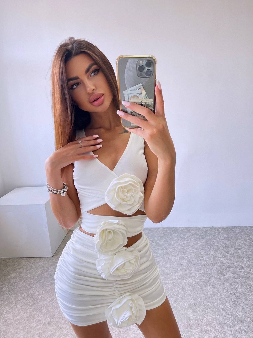 Комплект: топ та спідниця з трояндами    Комплект: топ та спідниця з трояндами    | PUSHKA SHOP