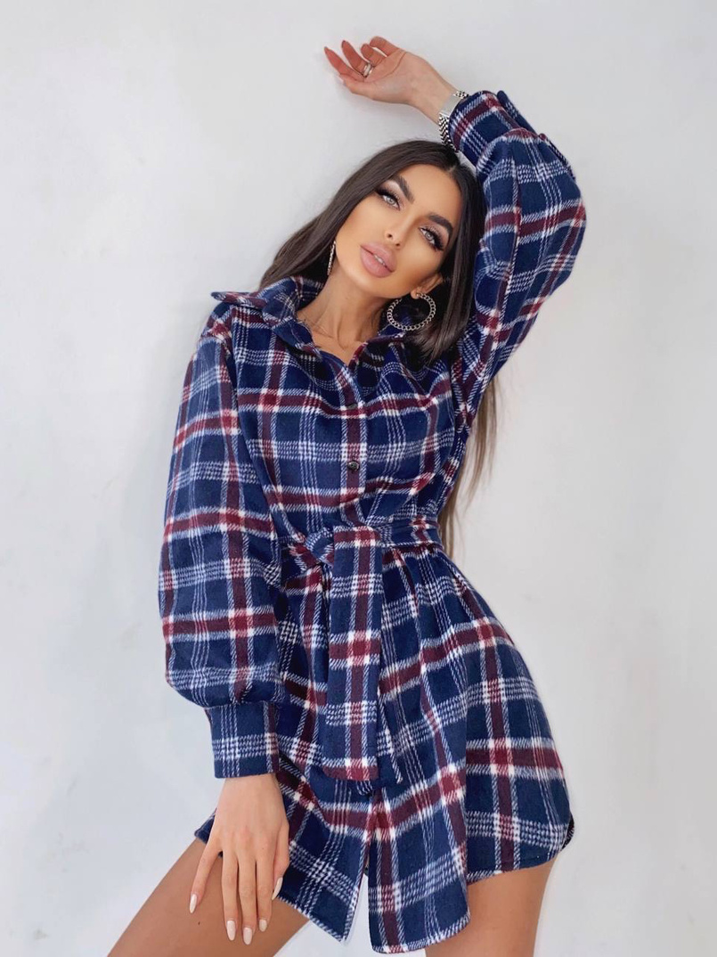 Тёплое байковое платье-рубашка в клетку Тёплое байковое платье-рубашка в клетку | PUSHKA SHOP