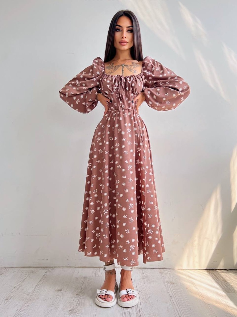 Сукня міді з розрізом на спідниці Сукня міді з розрізом на спідниці | PUSHKA SHOP