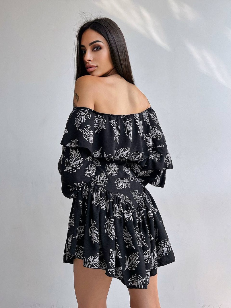 Сукня з асиметричною спідницею та воланами Сукня з асиметричною спідницею та воланами | PUSHKA SHOP