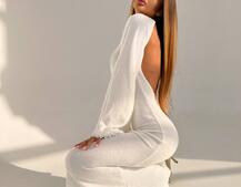 Трикотажна сукня максі з розкльошеними рукавами та відкритою спиною | PUSHKA SHOP