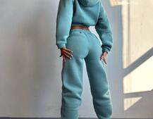 Базовий костюм на флісі з об'ємними капюшоном Базовий костюм на флісі з об'ємними капюшоном | PUSHKA SHOP