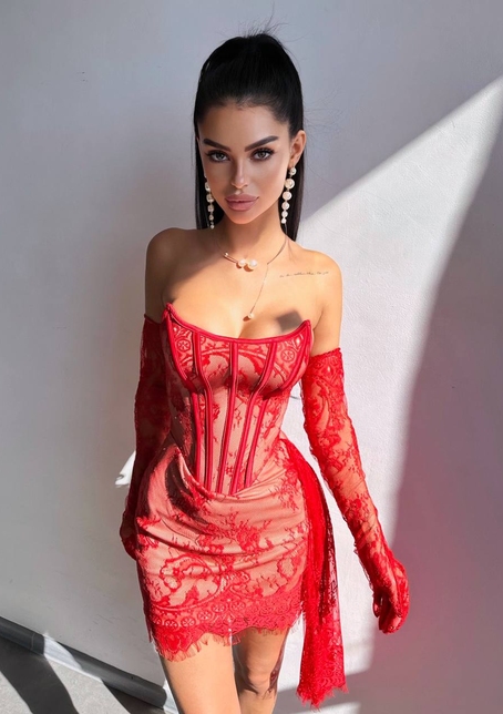 Сукня міні зі шлейфом та рукавичками Сукня міні зі шлейфом та рукавичками | PUSHKA SHOP