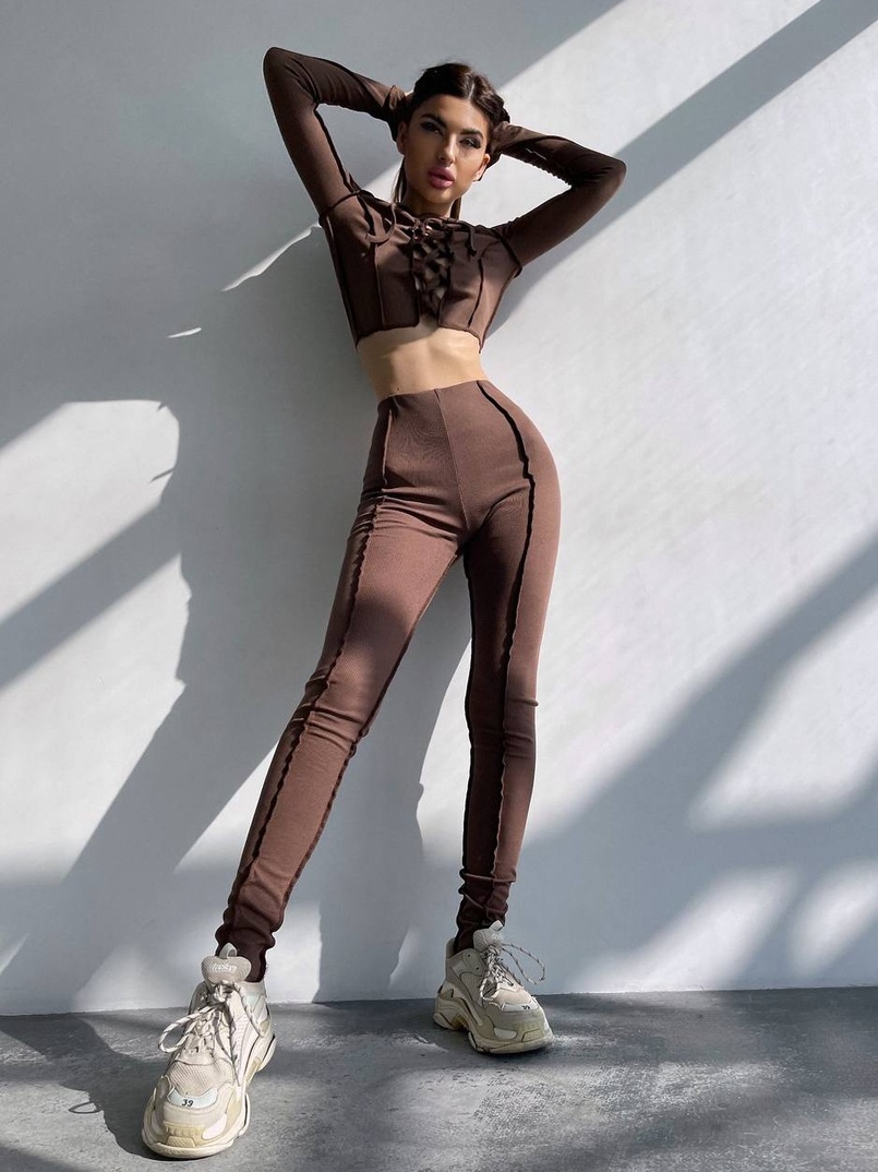 Комплект: топ зі шнурівкою на грудях + легінси | PUSHKA SHOP