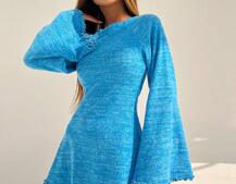 Трикотажна сукня міні з розкльошеними рукавами та відкритою спиною Трикотажна сукня міні з розкльошеними рукавами та відкритою спиною | PUSHKA SHOP