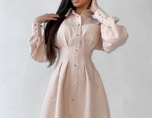 Приталенное платье-рубашка на кнопках с открытой спиной Приталенное платье-рубашка на кнопках с открытой спиной | PUSHKA SHOP