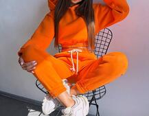 Базовий костюм на флісі з об'ємними капюшоном Базовий костюм на флісі з об'ємними капюшоном | PUSHKA SHOP