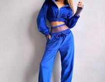 Велюровий комплект декорований стразами( бомбер+ рукавички+ штани + трусики) Велюровий комплект декорований стразами( бомбер+ рукавички+ штани + трусики) | PUSHKA SHOP