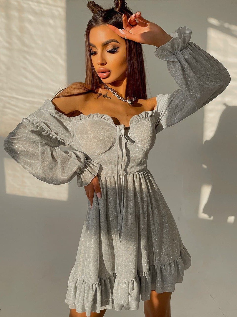 Блискуча сукня з оборками та чашками з ефектом push up | PUSHKA SHOP