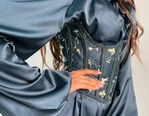 Комплект: шелковое платье на завязках с корсетом  | PUSHKA SHOP